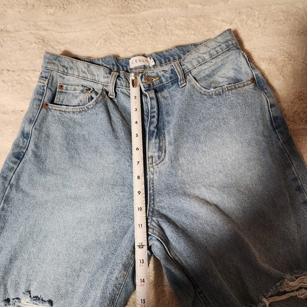 Cello Jr Womems Sz 9 Jeans Distressed  Straight Leg Split Hem High Rise Light - Picture 7 of 12